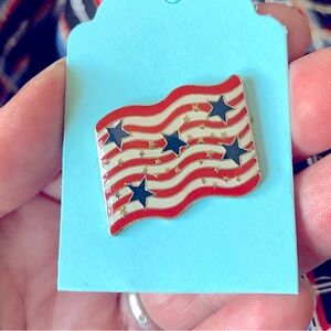 Vintage American Flag pin